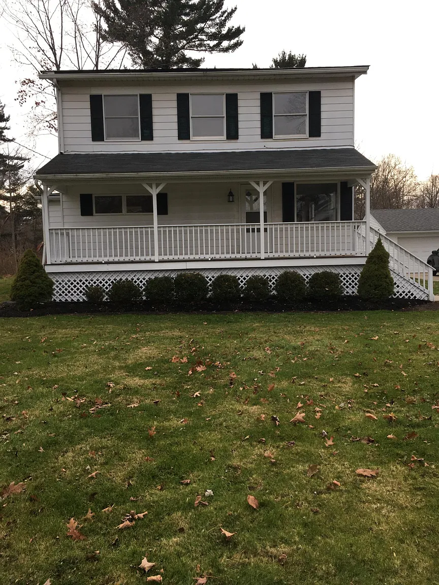 8932 Elm St photo 1