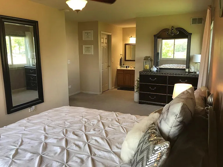300 Crestview Dr #D — Photo 11