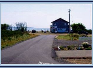 324 Marina Ct SE, Ocean Shores, WA