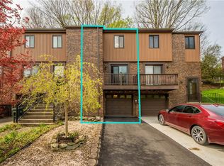 314 Benson Cir, Pittsburgh, PA 15227