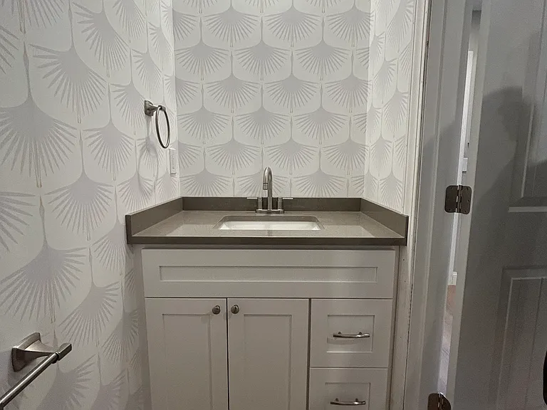 7 Maple St #1 — Photo 4
