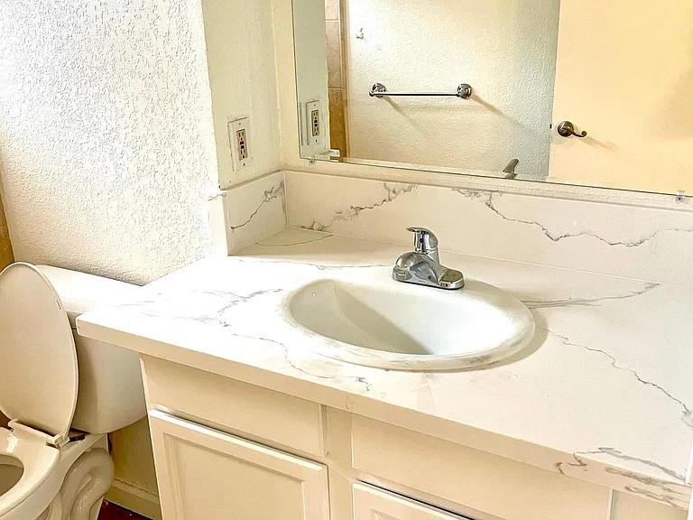 2454 Halsey Cir #1 — Photo 7