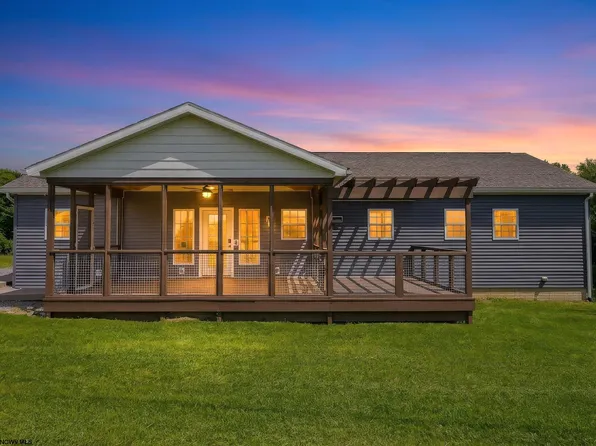 563 Laurel Run Pisgah Rd, Bruceton Mills, WV 26525