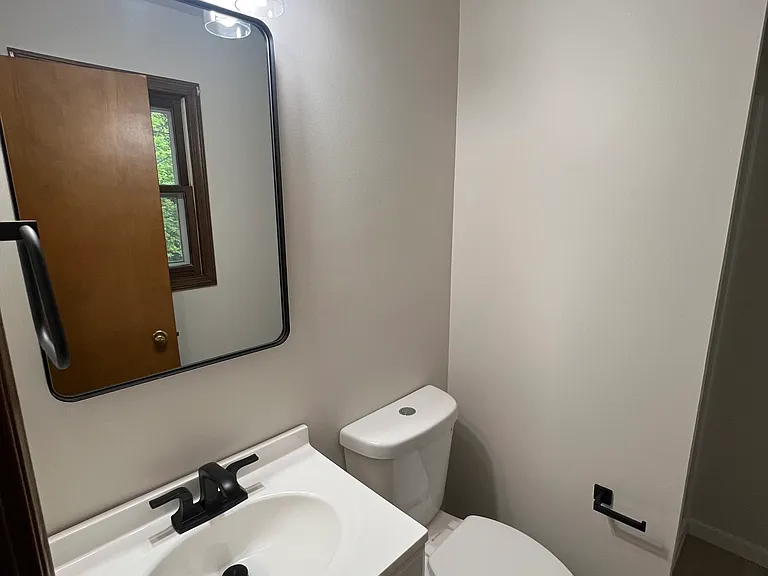 8335 Shepard Rd — Photo 15