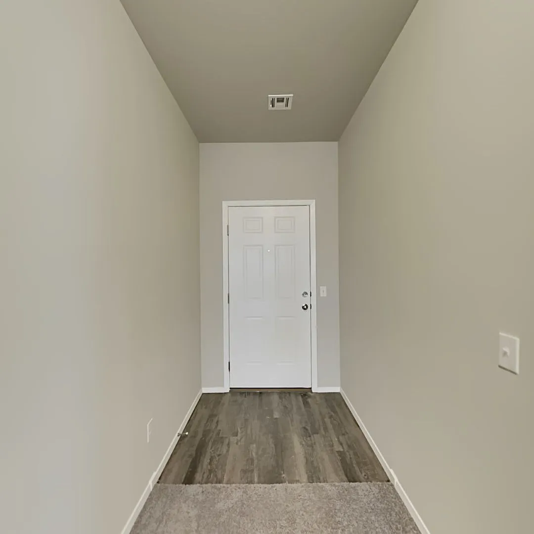 Very Nice 3 Bedroom 2 Bath Home in El Reno Schools — Photo 4