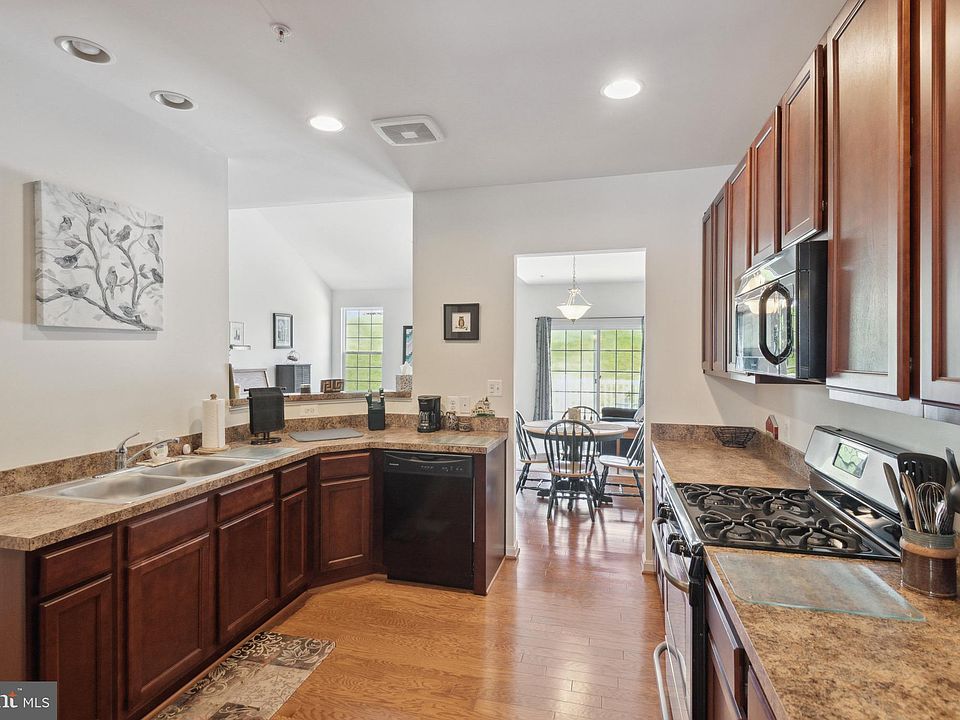 225 Greenvale Mews Dr 48, Westminster, MD 21157 Zillow
