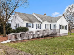 11229 Grand Blanc Rd, Gaines, MI 48436