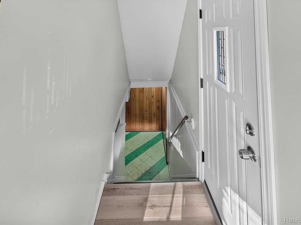 215 Edcliff Ct, photo 18