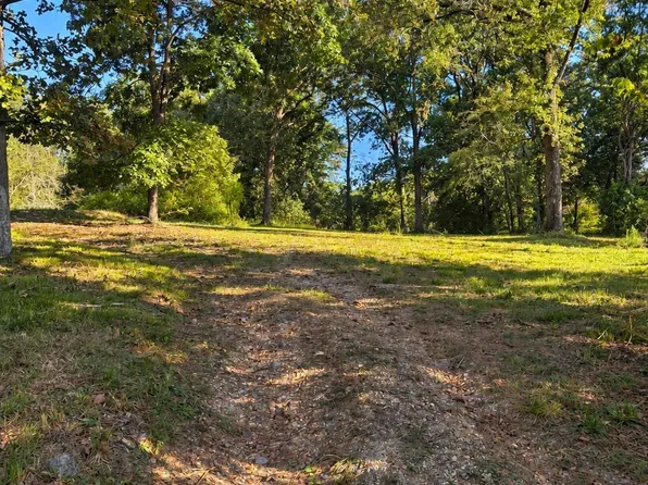 705 Agricola Dr, Gadsden, AL 35904
