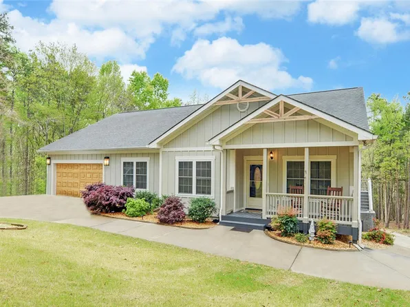 899 Paynes Creek Rd, Hartwell, GA 30643