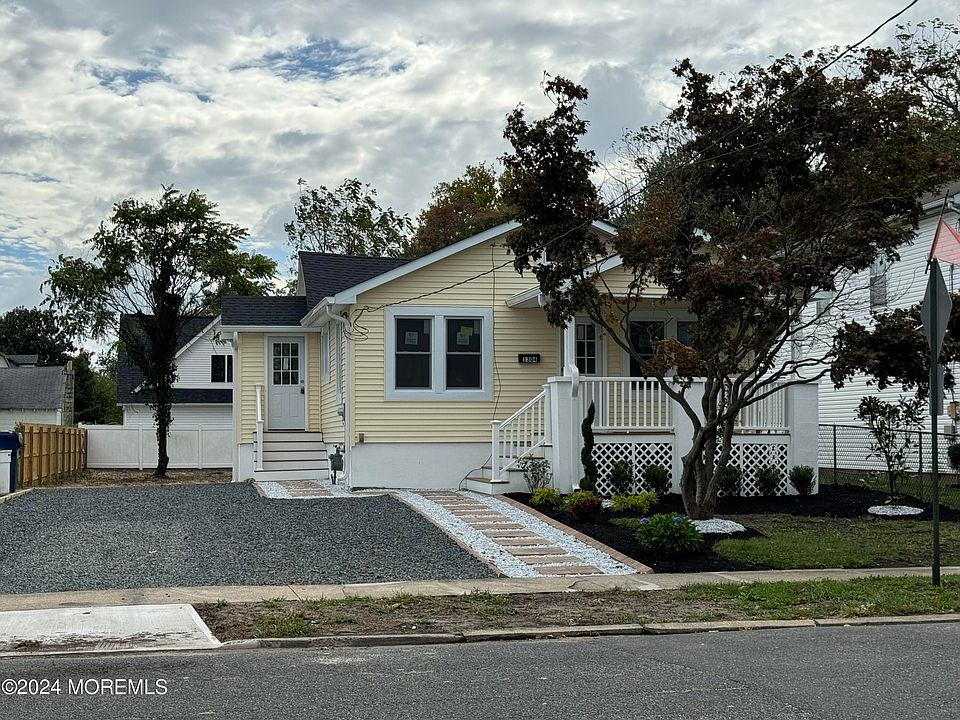 2nd image of 1304 8th Avenue