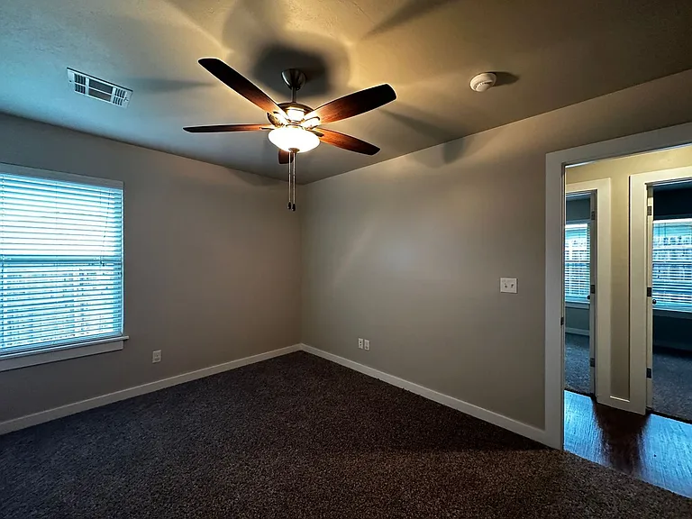 1419 Macalpine St — Photo 24