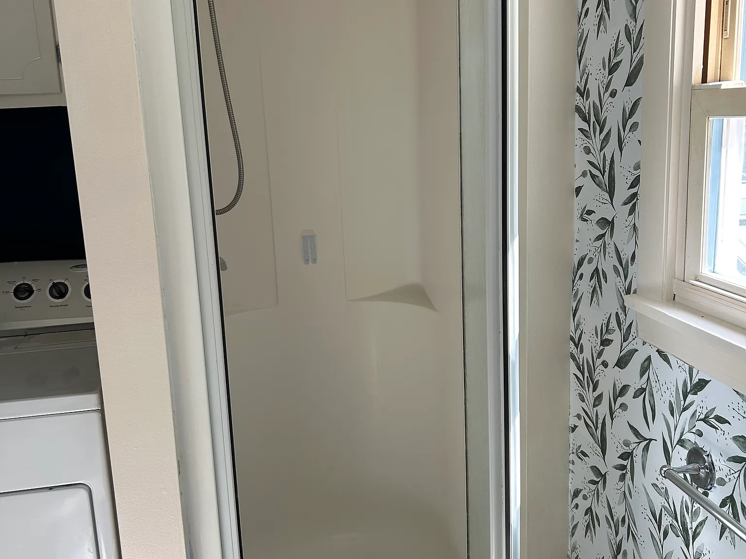 2 bed, 700 sqft, $1,600 — Photo 2