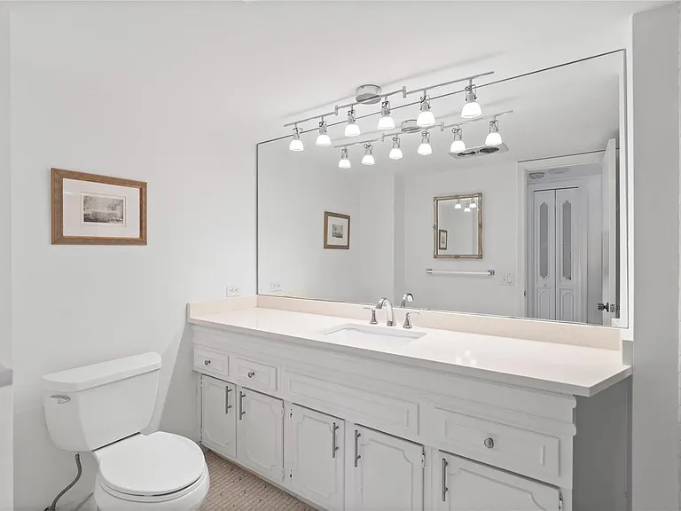 5200 N Ocean Blvd #710B — Photo 17