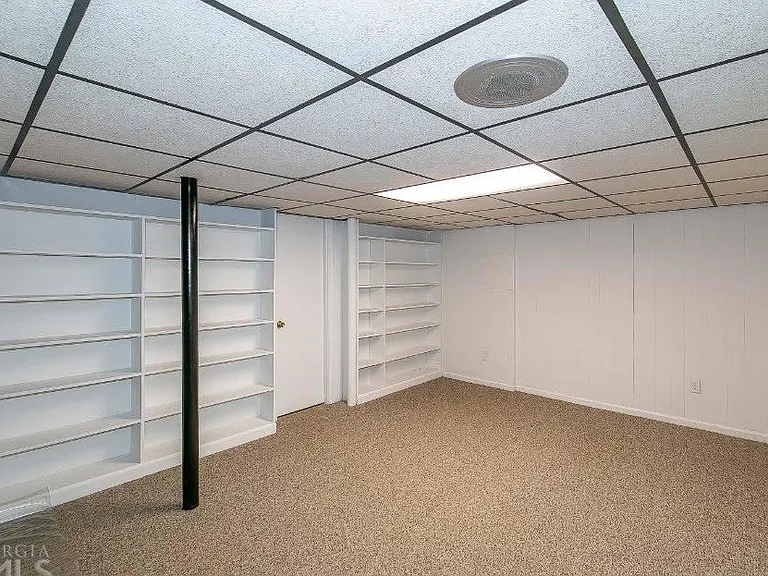 209 Pioneer Trl — Photo 12
