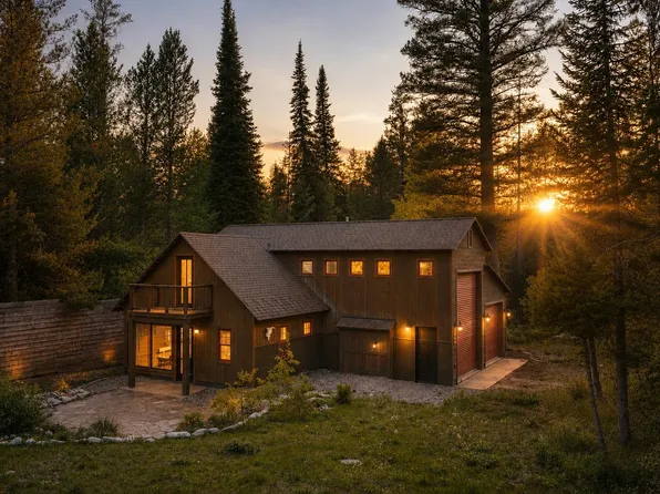 386 Spruce St, Alpine, WY 83128