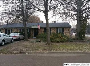 8016 Pinebrook Dr, Southaven, MS 38671