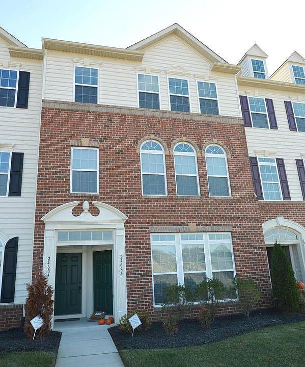 1st image of 24684 Hutchinson Farm Dr #2D