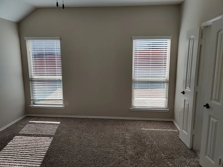 9901 Pronghorn Rd — Photo 13