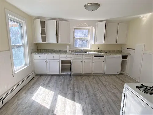 90 Kirkland St Photo 1