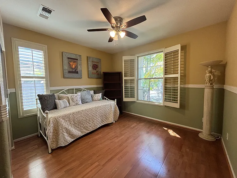 7233 Sherbourne Ln — Photo 1