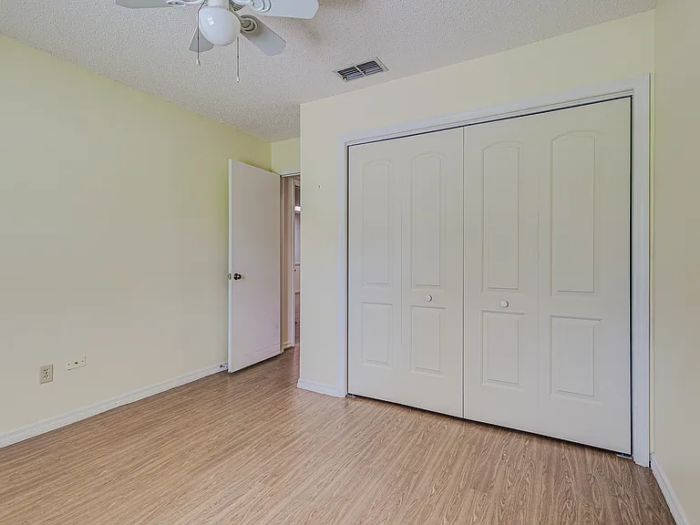 205 N Trout Ave — Photo 9