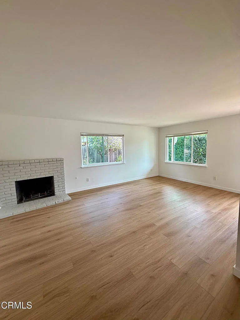 3 bed, 2.0 bath, 1144 sqft, $5,500 — Photo 4