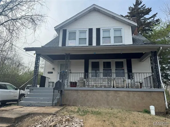 8801 Blewett Ave, Saint Louis, MO 63136