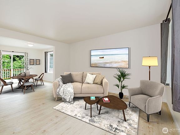 5th image of 3193 Woods Road E