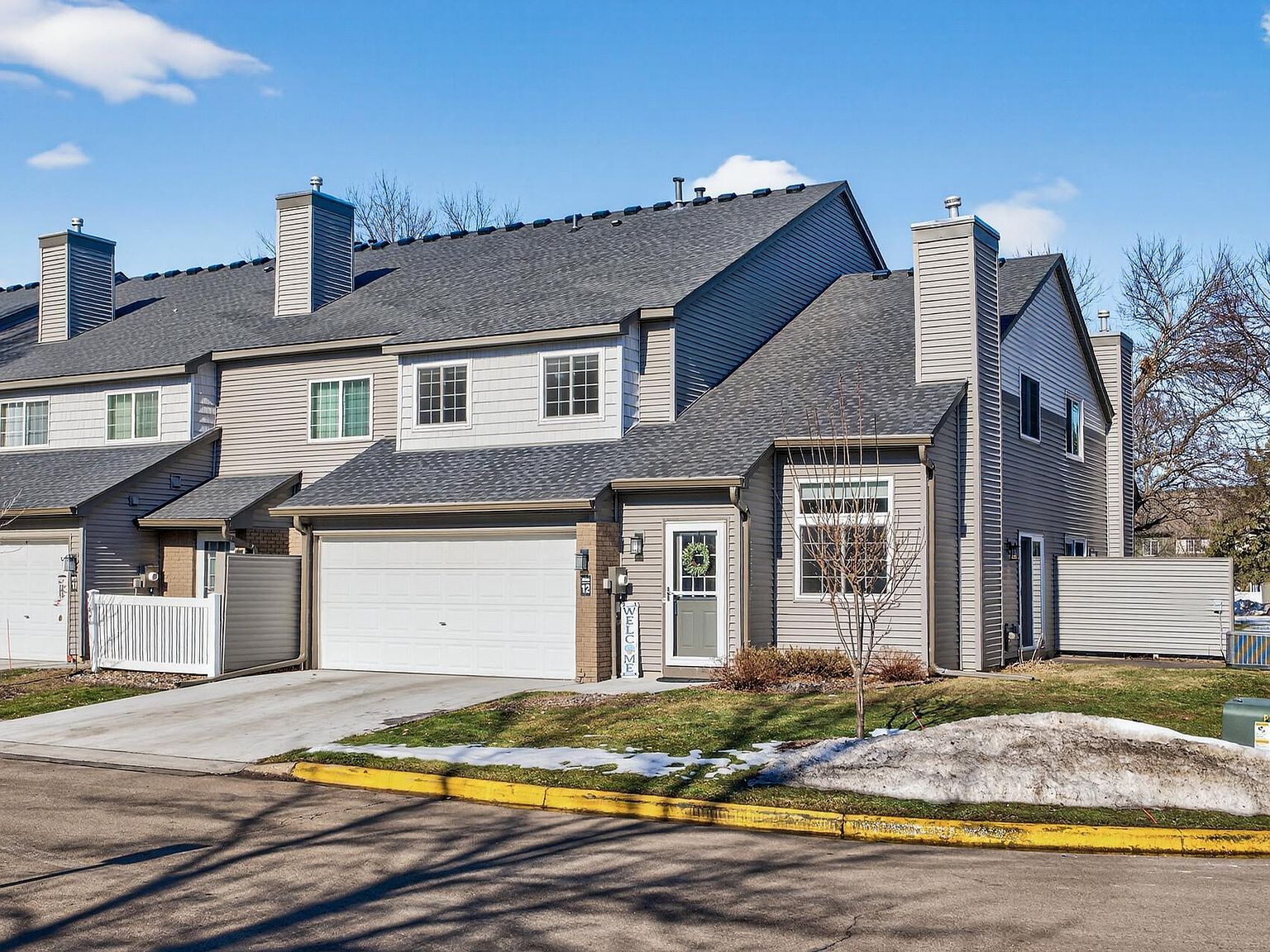 9935 Russell Ave N APT 12, Brooklyn Park, MN 55444 | Zillow