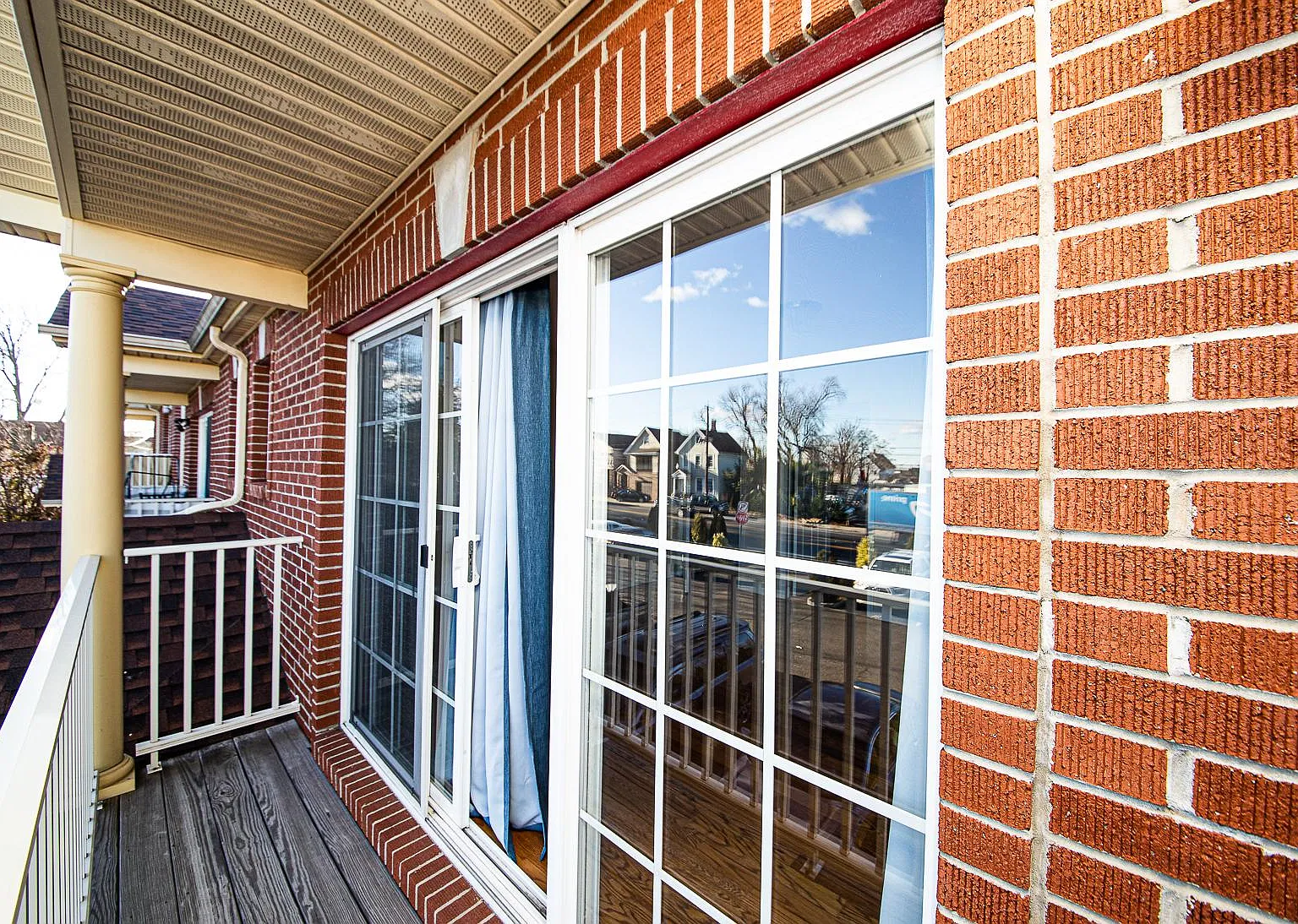 2 bed, 1.5 bath, $2,946 — Photo 4