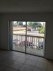 5th image of 15221 NE 6th Ave APT A206