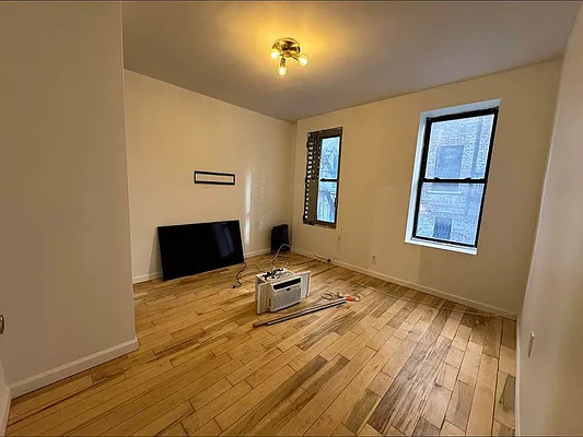 Rented by Heritage Realty LLC | media 1