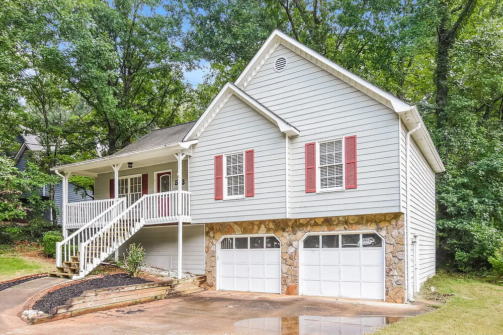 3 bed, 2.0 bath, 2683 sqft, $2,810 — Photo 4
