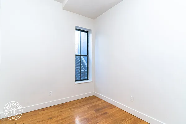 Rented by MySpaceNYC | media 59