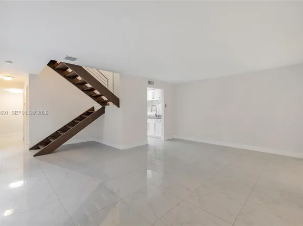 3056 Shipping Ave #2, Miami, FL 33133