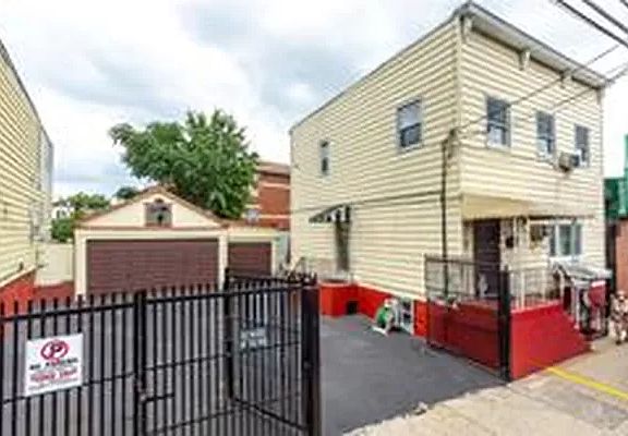 2nd image of 10408 53rd Ave