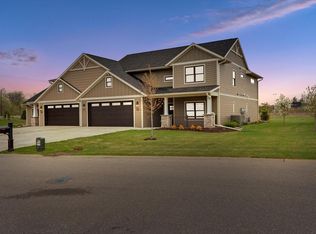 326 River Point, La Crosse, WI 54601