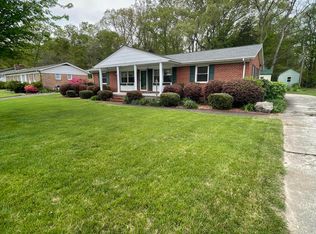 1504 Ridgeway Cir, Athens, TN 37303