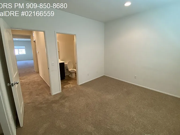 3253 Quarry Dr — Photo 12