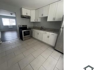 1353 E 70th St #3, Chicago, IL 60637