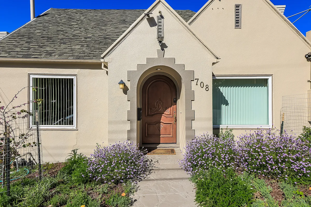 Front-View- - 708 Calmar Ave