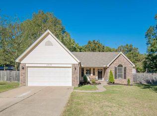 2310 Raintree Dr, Bryant, AR 72022