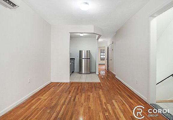 2nd image of 137 Herkimer St APT 1