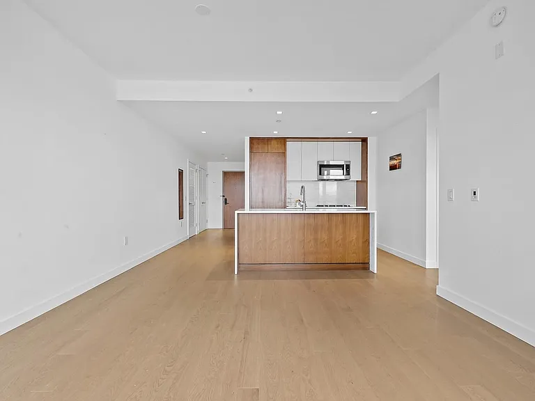 75 Park Ln S #1102R — Photo 6