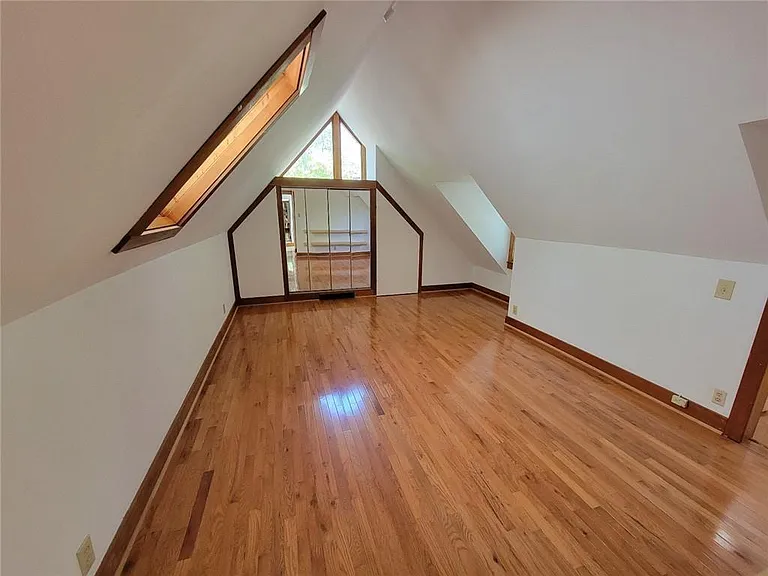404 Emory Dr NE — Photo 21