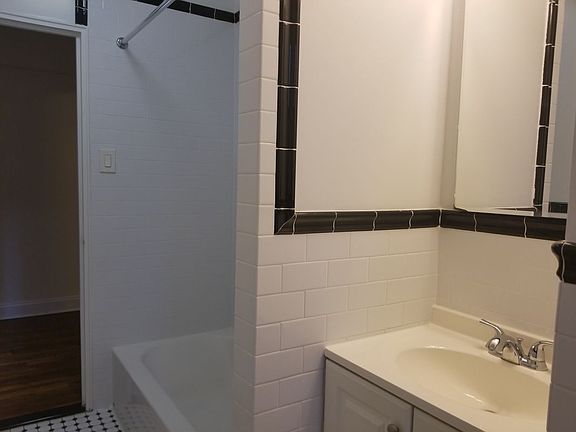 2nd image of 4307 39th Pl APT 3C