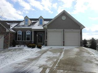 500 Azalea Ln, Bridgeville, PA 15017