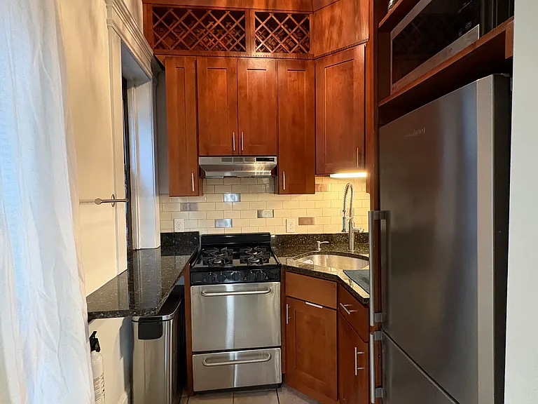 39 Hemenway St #3 — Photo 1