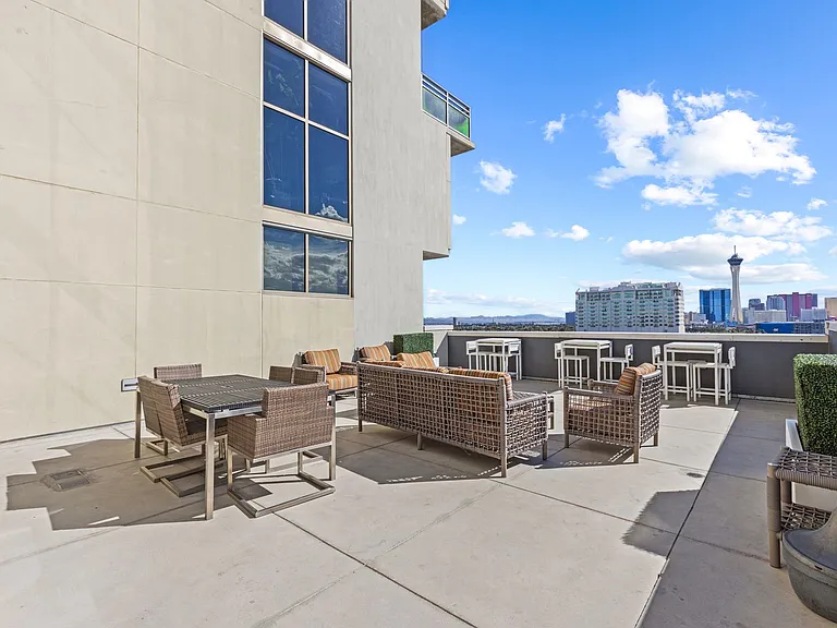 353 E Bonneville Ave #707 — Photo 32